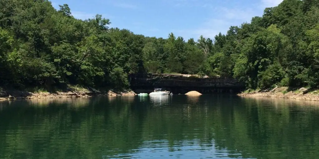 beaver lake fishing