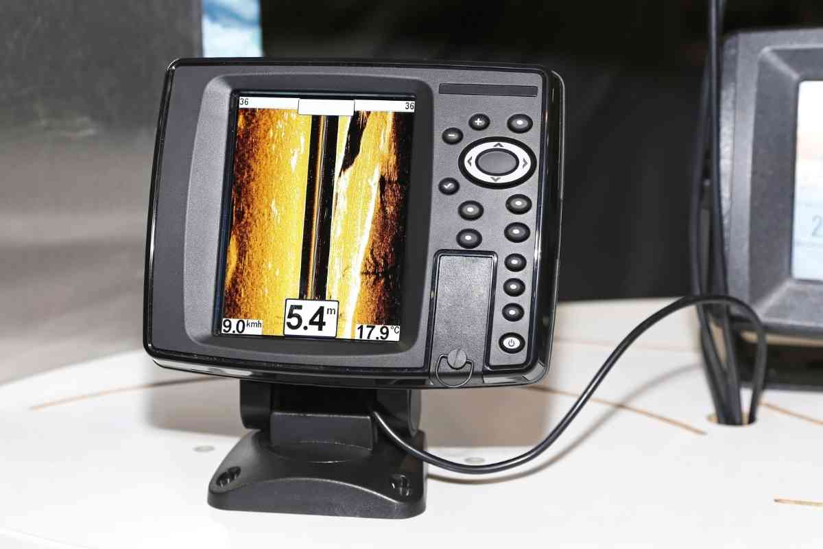 What to Look for In a Fish Finder? FishFinder HQ